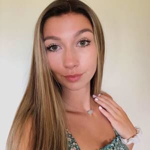 Meet your Posher, Corinne